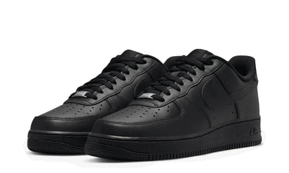 Air Force 1 Low '07 Triple Black - zdjęcie 2