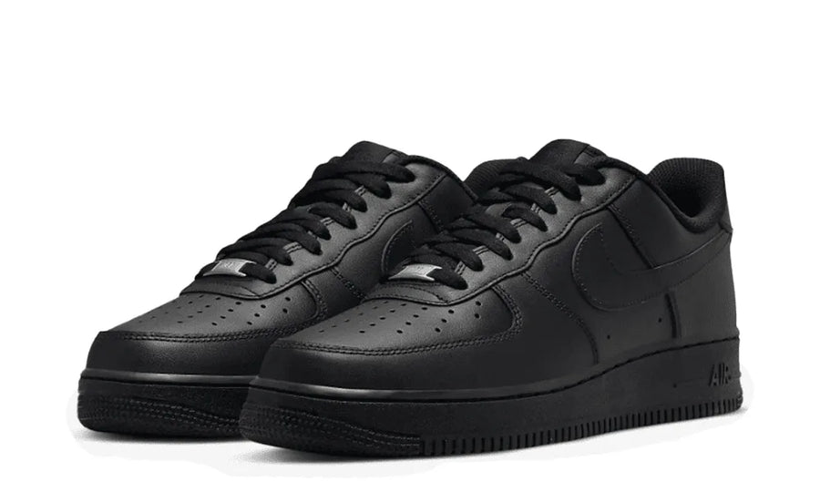 Air Force 1 Low '07 Triple Black - zdjęcie 2