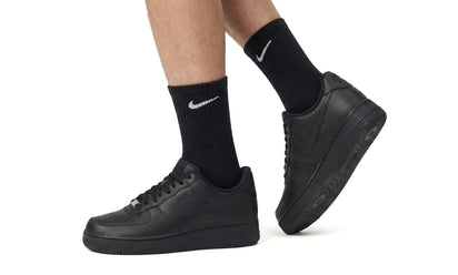 Air Force 1 Low '07 Triple Black - zdjęcie 4