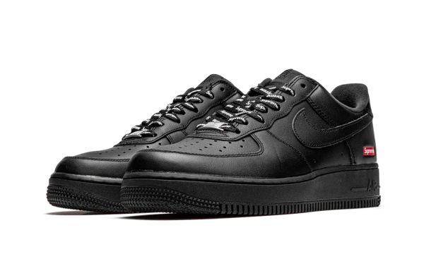 Air Force 1 Low Black Supreme - Kup oryginalne Air Force 1 Low Black Supreme CU9225-001 - widok z drugiego boku - Sneakersy