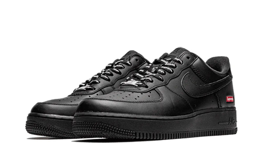 Air Force 1 Low Black Supreme - zdjęcie 2