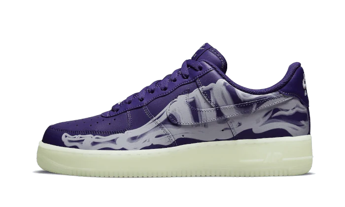 Nike Air Force 1 Low Purple Skeleton Halloween (2021) fioletowo-biały - widok główny z boku | Saturaise.com