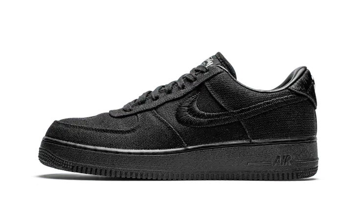 Nike Air Force 1 Low Stussy Black - widok główny z boku - Streetwear