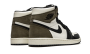 Buty Air Jordan Air Jordan 1 High Dark Mocha - widok z przodu - Rozmiary EU