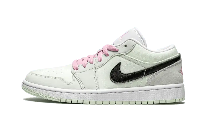 Air Jordan Air Jordan 1 Low Barely Green czarny-biały - widok główny z boku | Saturaise.com