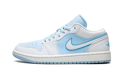 Air Jordan 1 Low SE Reverse Ice Blue