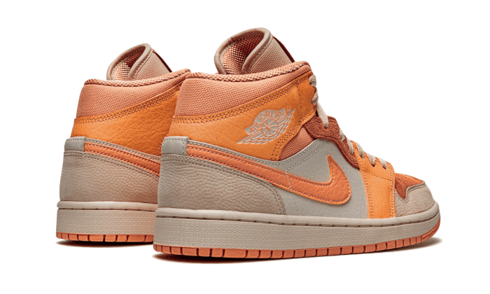 Buty Air Jordan Air Jordan 1 Mid Apricot Orange - widok z przodu - Rozmiary EU