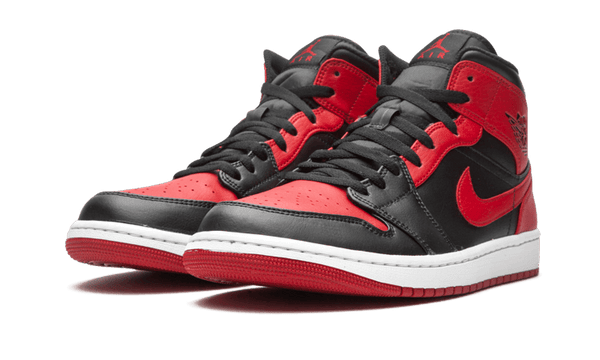 Air Jordan 1 Mid Banned (2020) - Kup oryginalne Air Jordan 1 Mid Banned (2020) 554724-074 - widok z drugiego boku - Sneakersy