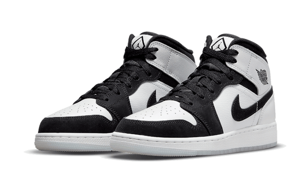 Air Jordan 1 Mid Diamond Shorts - Kup oryginalne Air Jordan 1 Mid Diamond Shorts DH6933-100 - widok z drugiego boku - Sneakersy