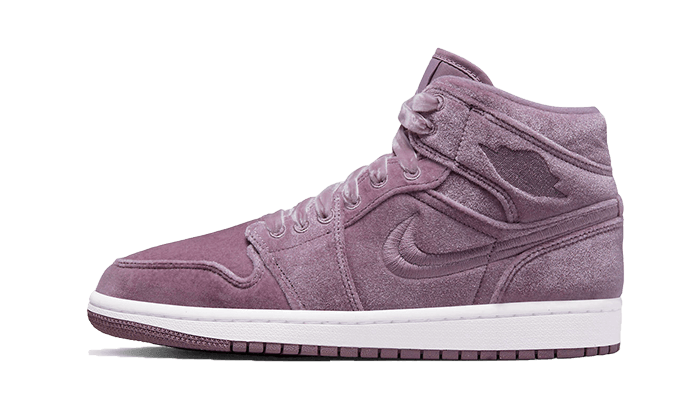 Air Jordan Air Jordan 1 Mid SE Purple Velvet biały-czerwony - widok główny z boku | Saturaise.com