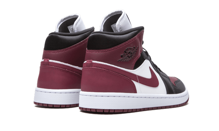 Buty Air Jordan Air Jordan 1 Mid SE Black Dark Beetroot - widok z przodu - Rozmiary EU