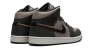 Buty Air Jordan Air Jordan 1 Mid SE Night Stadium - widok z przodu - Rozmiary EU