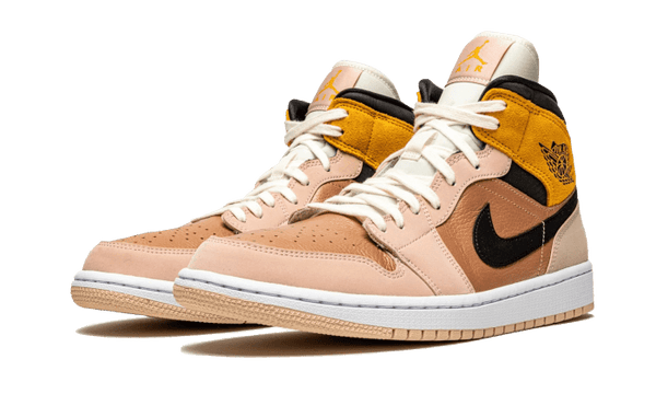 Air Jordan 1 Mid SE Particle Beige - Kup oryginalne Air Jordan 1 Mid SE Particle Beige DD2224-200 - widok z drugiego boku - Sneakersy