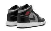 Buty Air Jordan Air Jordan 1 Mid Shadow Red - widok z przodu - Rozmiary EU