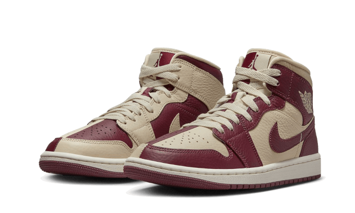 Kup oryginalne Air Jordan 1 Mid Split Beach Cherrywood Red DR0501-200 - widok z drugiego boku - Sneakersy