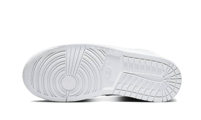 Buty Air Jordan Air Jordan 1 Mid Triple White Patent Swoosh - widok z przodu - Rozmiary EU