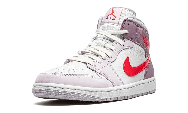 Air Jordan 1 Mid Valentine's Day (2022) - Air Jordan 1 Mid Valentine's Day (2022) - zdjęcie 2