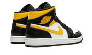 Buty Air Jordan Air Jordan 1 Mid White Pollen Black - widok z przodu - Rozmiary EU