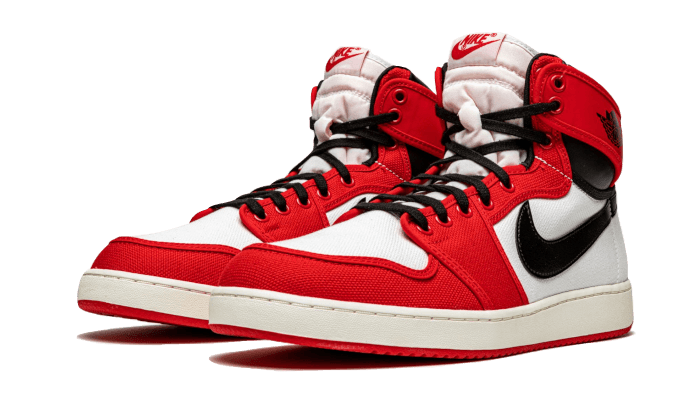Kup oryginalne Air Jordan 1 Retro AJKO Chicago (2021) DA9089-100 - widok z drugiego boku - Sneakersy