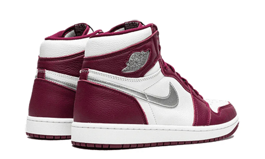 Air Jordan 1 Retro High OG Bordeaux - zdjęcie 3