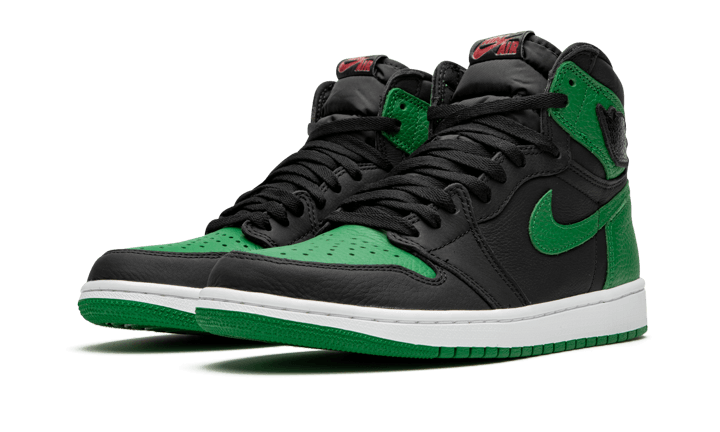 Kup oryginalne Air Jordan 1 Retro High OG Pine Green Black 555088-030 - widok z drugiego boku - Sneakersy
