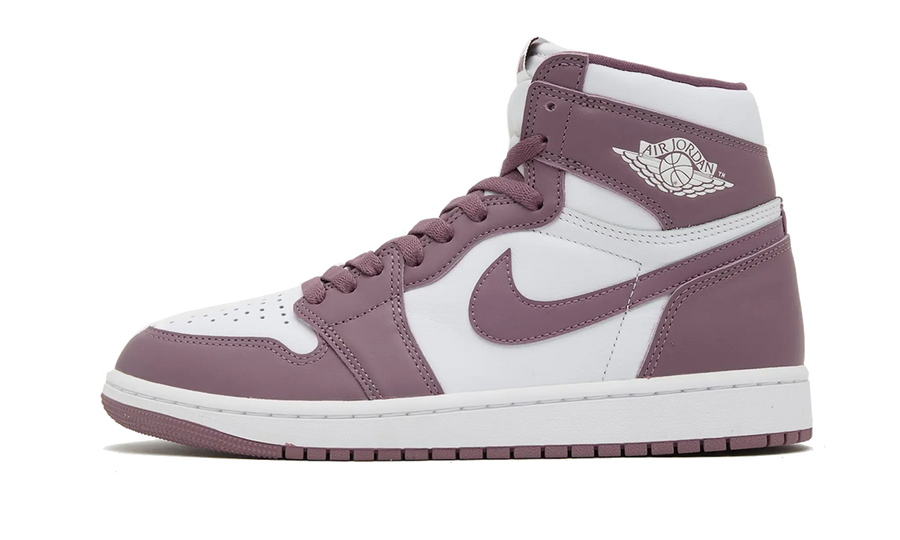 Air Jordan Air Jordan 1 Retro High OG Sky J Mauve czarny-biały - widok główny z boku | Saturaise.com