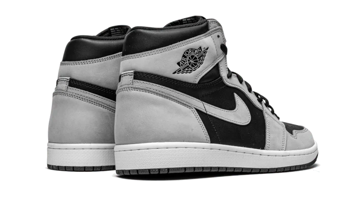 Buty Air Jordan Air Jordan 1 Retro High Shadow 2.0 - widok z przodu - Rozmiary EU