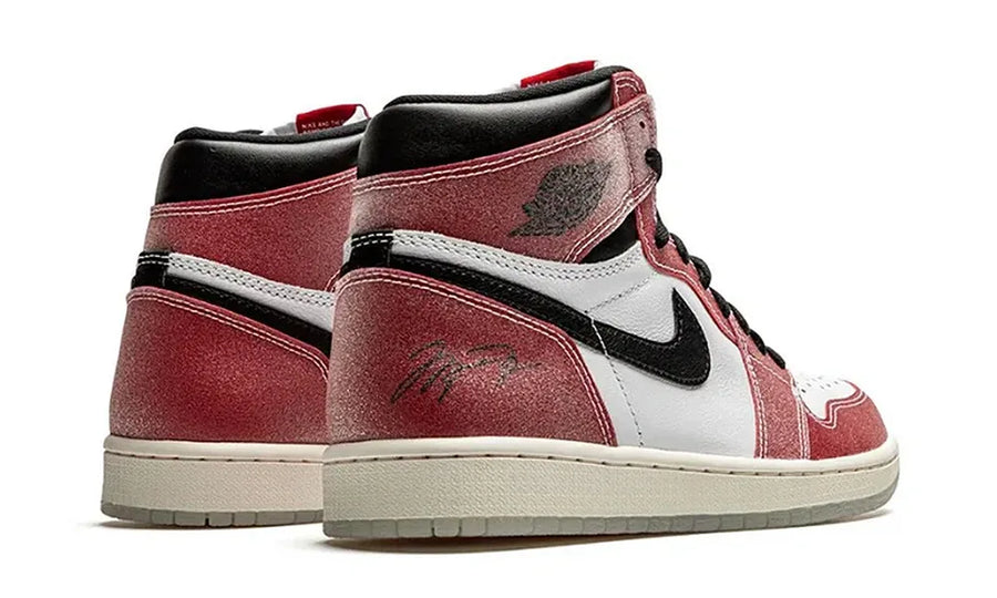 Air Jordan 1 Retro High Trophy Room Chicago (Friends & Family) - zdjęcie 3