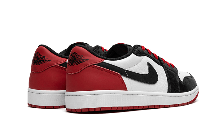 Buty Air Jordan Air Jordan 1 Retro Low OG Black Toe - widok z przodu - Rozmiary EU