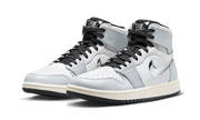 Kup oryginalne Air Jordan 1 Zoom CMFT 2 Chrome Swoosh FJ4652-100 - widok z drugiego boku - Sneakersy