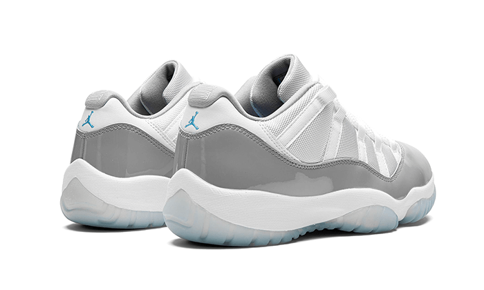 Buty Air Jordan Air Jordan 11 Retro Low Cement Grey - widok z przodu - Rozmiary EU