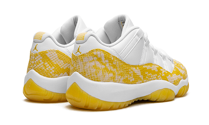 Buty Air Jordan Air Jordan 11 Retro Low Yellow Snakeskin - widok z przodu - Rozmiary EU