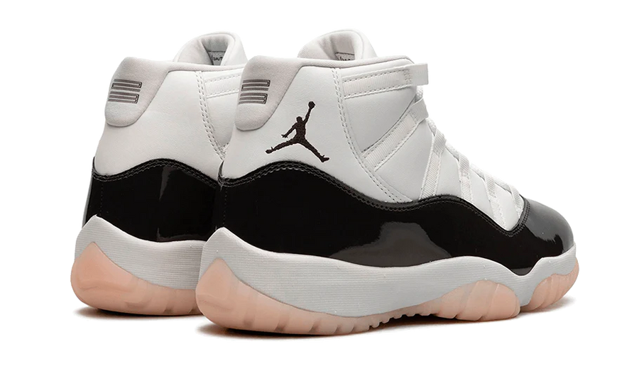 Buty Air Jordan Air Jordan 11 Retro Neapolitan - widok z przodu - Rozmiary EU