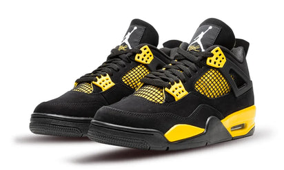 Air Jordan 4 Retro Thunder (2023) - zdjęcie 2