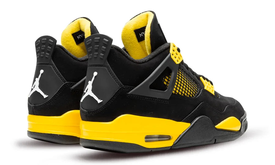 Air Jordan 4 Retro Thunder (2023) - zdjęcie 3