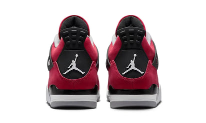 Air Jordan 4 Retro „Toro Bravo” - zdjęcie 3