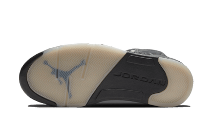 Buty Air Jordan Air Jordan 5 Retro Anthracite - widok z przodu - Rozmiary EU