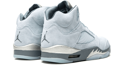 Buty Air Jordan Air Jordan 5 Retro Bluebird - widok z przodu - Rozmiary EU