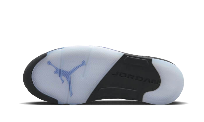 Buty Air Jordan Air Jordan 5 Retro Dark Concord - widok z przodu - Rozmiary EU