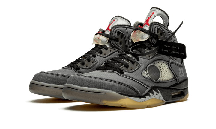 Kup oryginalne Air Jordan 5 Retro Off-White Black - widok z drugiego boku - Sneakersy
