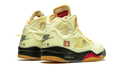 Buty Air Jordan Air Jordan 5 Retro Off-White Sail - widok z przodu - Rozmiary EU