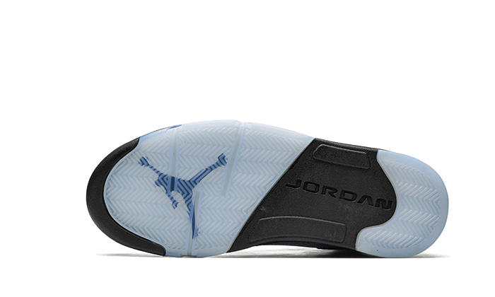 100% Oryginalne Air Jordan 5 UNC University Blue - widok z tyłu - 1625.00 PLN