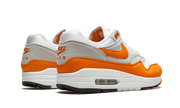 Buty Nike Air Max 1 Anniversary Orange (2020) - widok z przodu - Rozmiary EU