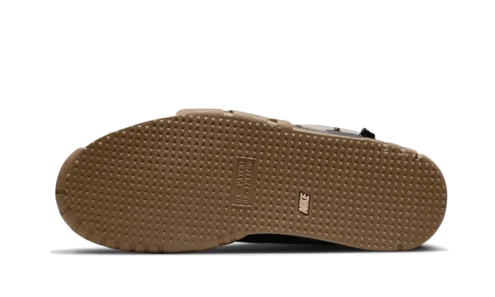 Buty Nike Air Trainer 1 SP Travis Scott Wheat - widok z przodu - Rozmiary EU