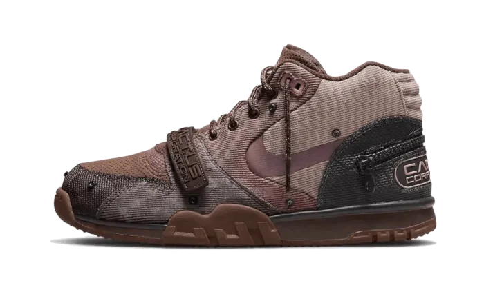 Nike Air Trainer 1 SP Travis Scott Wheat brązowo-biały - widok główny z boku | Saturaise.com