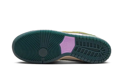Alexis Sablone x Nike SB Dunk Low "Chameleon" - zdjęcie 4