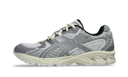 Asics Gel-Nimbus 10.1 Min-Nano biały-brązowy - widok główny z boku | Saturaise.com