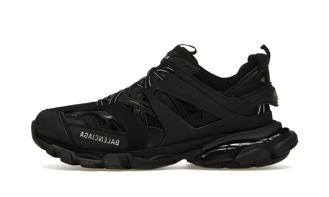 Balenciaga Balenciaga Track Triple Black czarny - widok główny z boku | Saturaise.com