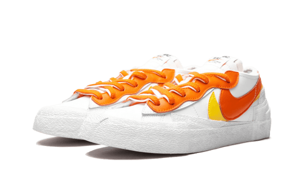 Blazer Low Sacai White Magma Orange - Kup oryginalne Blazer Low Sacai White Magma Orange - widok z drugiego boku - Sneakersy