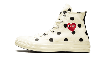 Converse Chuck Taylor All-Star 70s Hi Comme des Garçons PLAY Polka Dot White czarny-biały - widok główny z boku | Saturaise.c